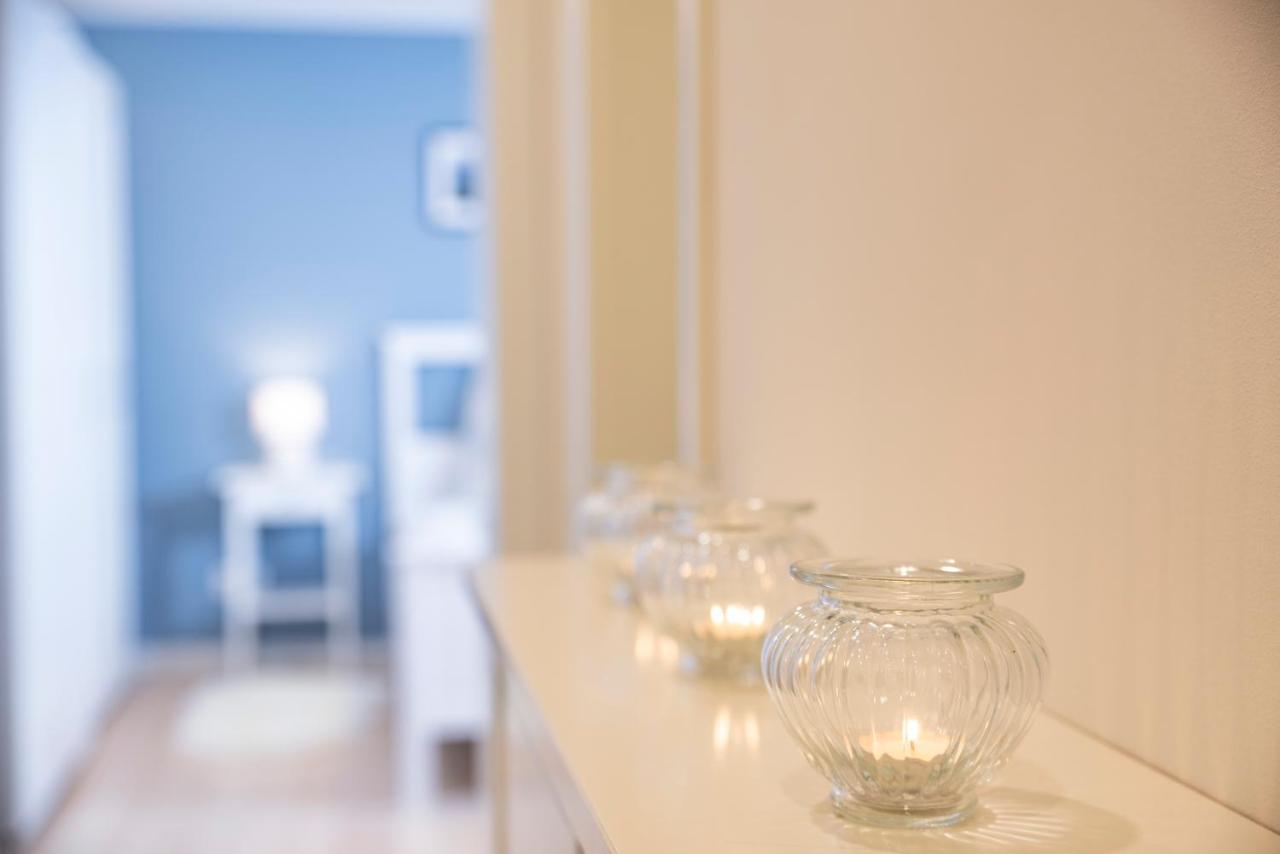 Moderne Wohnung Im Gruenen Mit Privatem Garten โดเนาเอชิงเงน ภายนอก รูปภาพ
