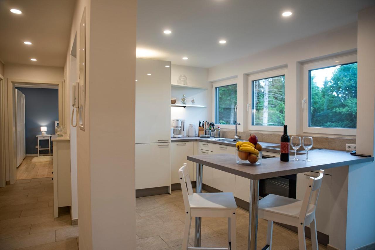 Moderne Wohnung Im Gruenen Mit Privatem Garten โดเนาเอชิงเงน ภายนอก รูปภาพ